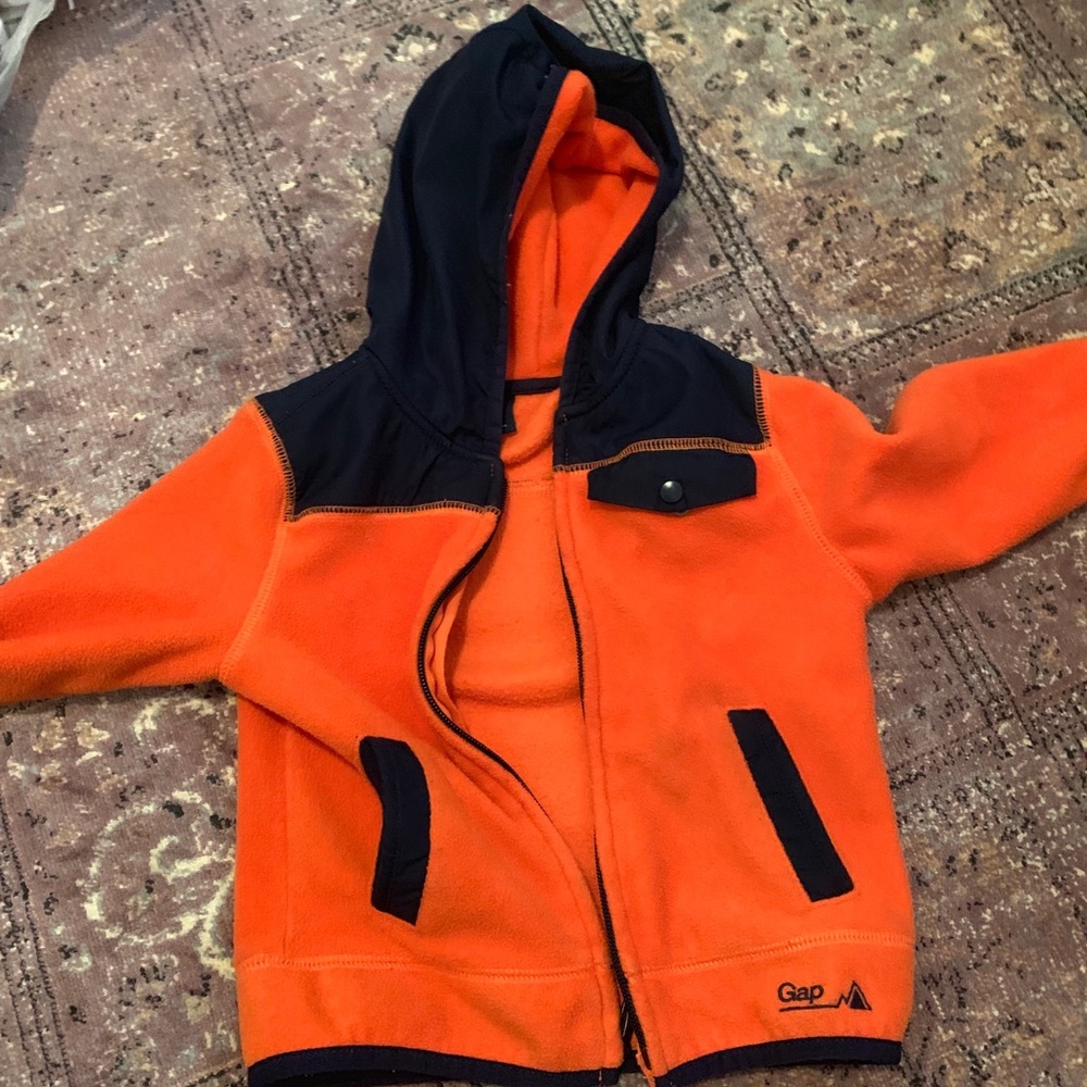 Gap fleece